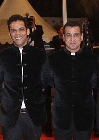 Ronit Roy’s flight takes off? Ronit Roy’s flight takes off?