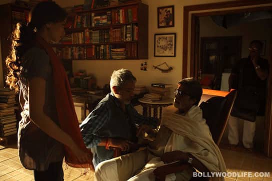 Prakash Jha's <i>Aarakshan</i> deals with job reservation. Catch behind the scenes fun in Bhopal where the team was shooting its first schedule. 