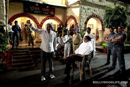 Prakash Jha's <i>Aarakshan</i> deals with job reservation. Catch behind the scenes fun in Bhopal where the team was shooting its first schedule. 