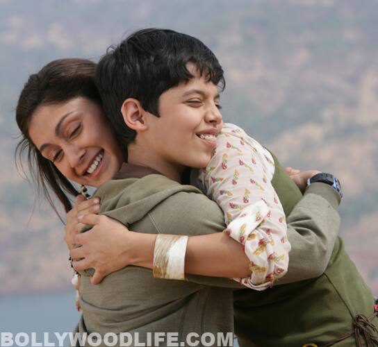 `Zokkomon` is a thrilling and heart-warming movie, portraying the live action adventure of an ordinary boy who finds the strength to face extraordinary challenges.
