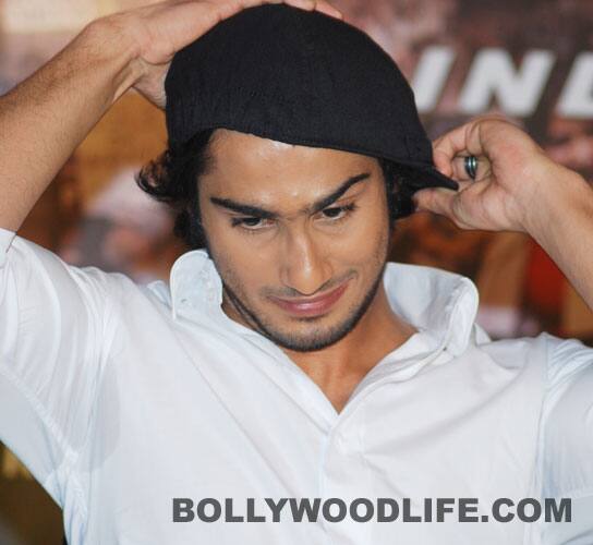 leme-adjust-my-thinking-cap-b4-the-media-pounces-on-me.. Let me adjust my thinking cap before the media pounces on me