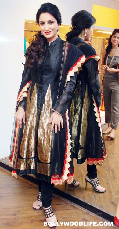 Tisca Chopra unveils Rahul Mishra's couture collection 