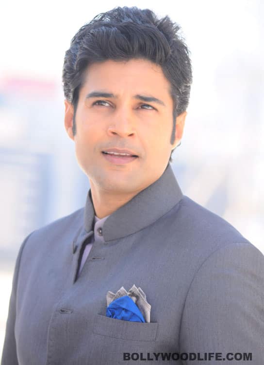 Rajeev Khandelwal: I look at women even when my wife Manjiri is around