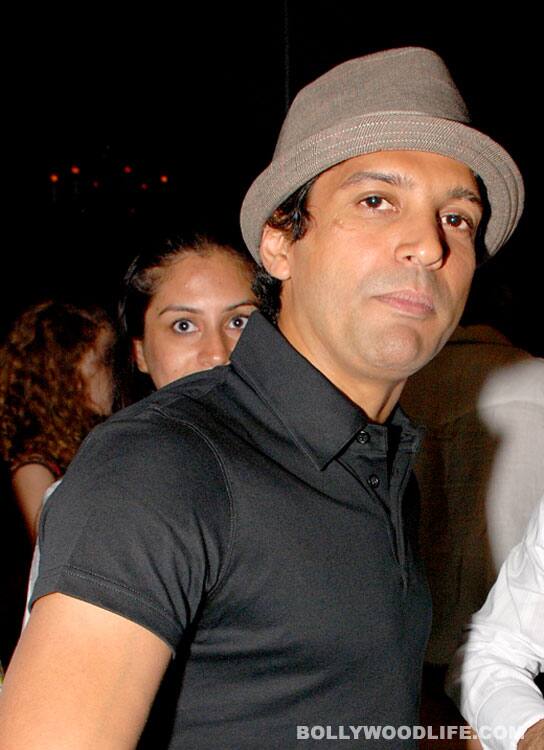<b>Farhan Akhtar</b>
Farhan has worn many hats – as an actor, director, singer, producer. With his dapper topper, he’s stepped into another role, that of a fashionista. He carries the plaid-patterned fedora really well. All we can say is, rock on! Farhan, next time give us a gig wearing that stylish thing…
