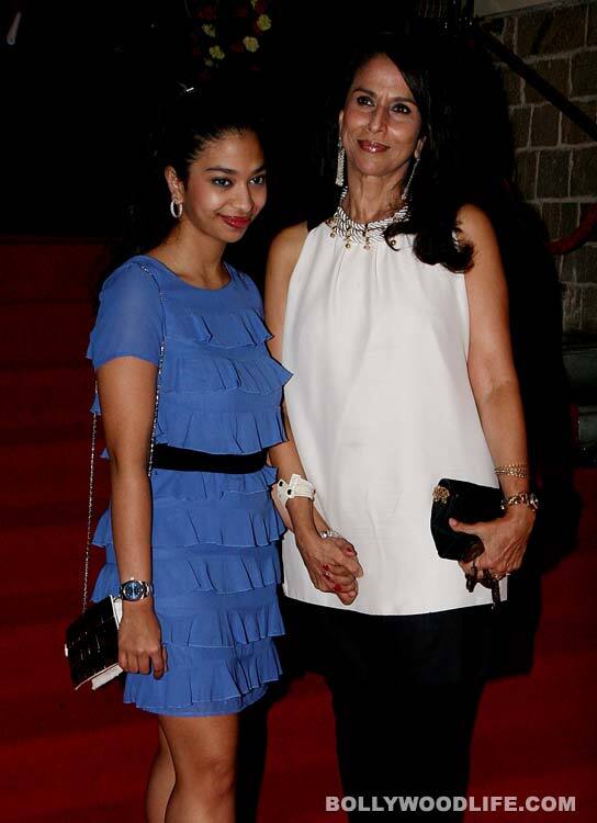 Shobhaa De with daughter