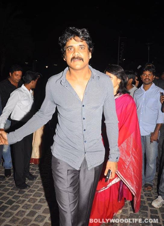 58th Filmfare Awards 2011 (South) pics Nagarjuna was present along with his lovely wife Amala to root for Naga Chaitanya, who was in the nominations for the best actor award for his performance in ‘Ye Maaya Chesave’. The award went to Allu Arjun for his performance in ‘Vedam’.