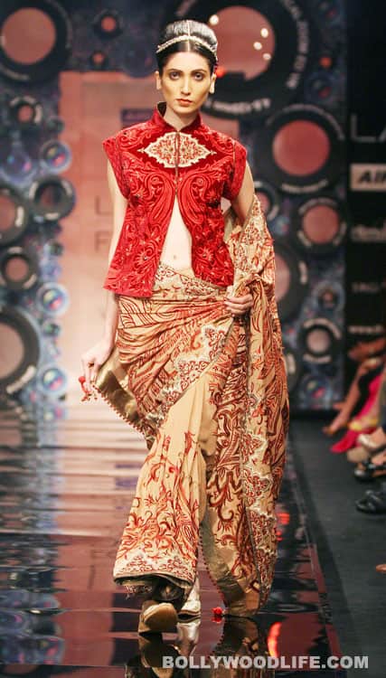 LFW: JJ Valaya’s vivid tribute to photography!