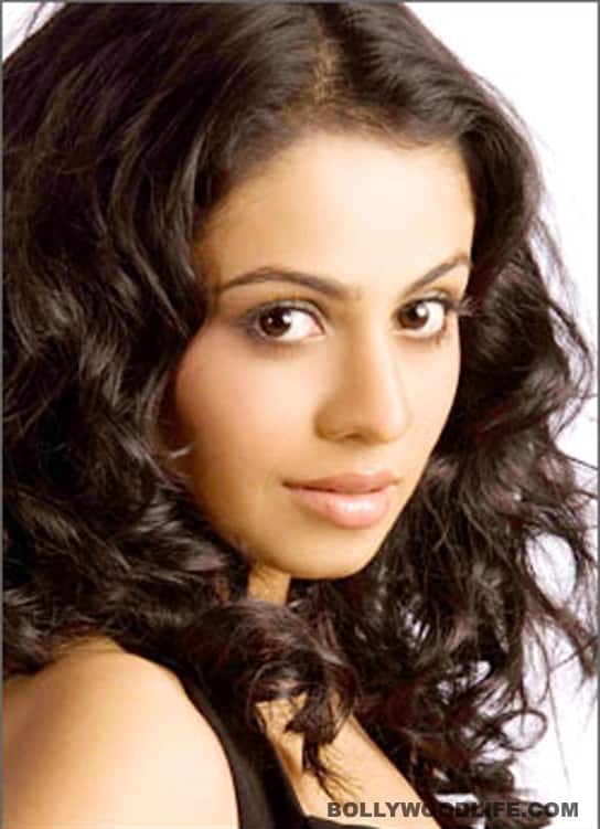 When Mansi Parekh forgot her lines on stage! When Mansi Parekh forgot her lines on stage!