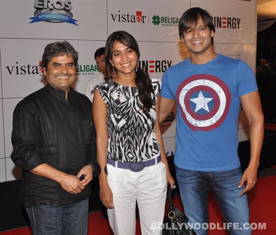 Vishal Bharadwaj and Vivek Oberoi with wife Priyanka