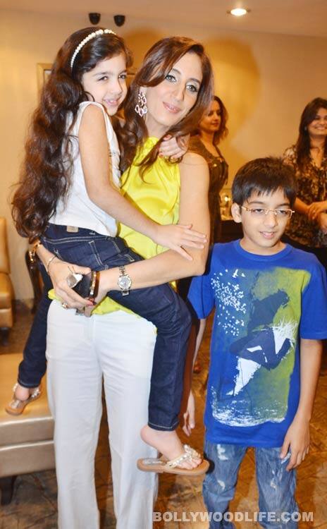 Farah Ali Khan with her kids 