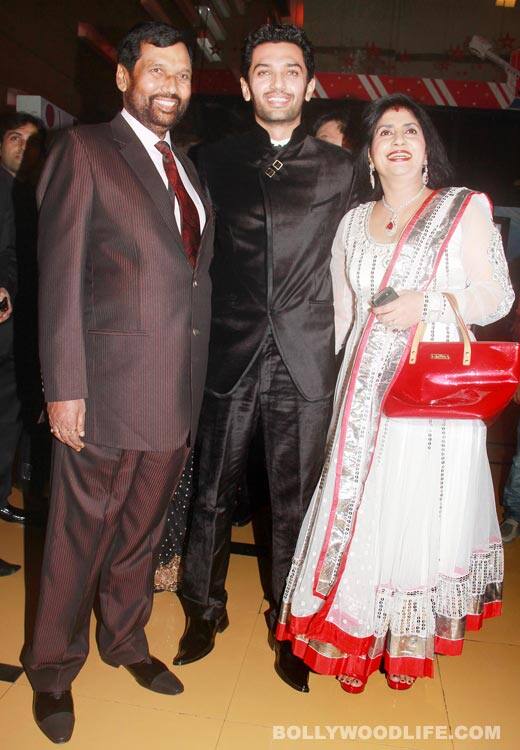Chirag Paswan along with dad Ram Vilas Paswan 