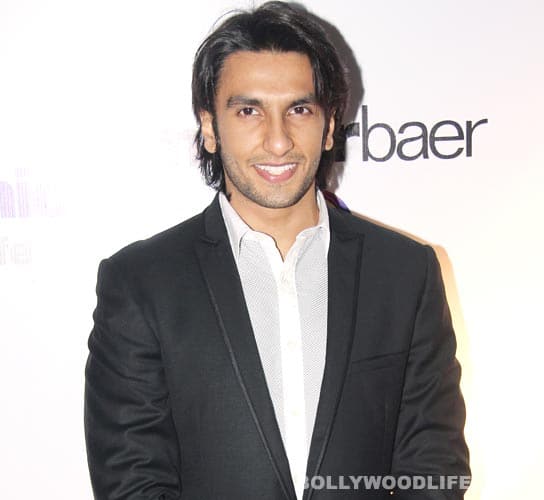 Ranveer Singh to turn director with dark comedy!