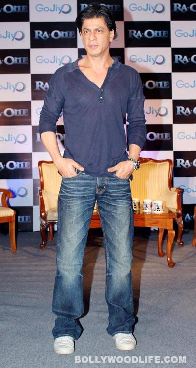 Shahrukh Khan continues to promote 'RA.One'