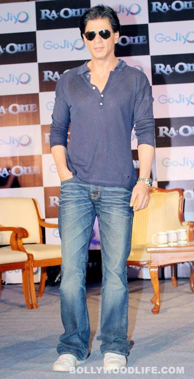 Shahrukh Khan continues to promote 'RA.One'