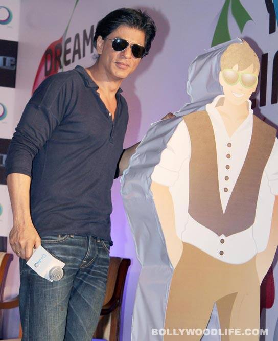 Shahrukh Khan continues to promote 'RA.One'