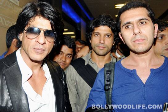 SRK and Farhan Akhtar at Mumbai Airport
