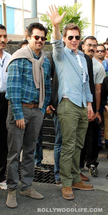 While Tom Cruise waves to his fans, Anil Kapoor accompanies the Hollywood actor and shows him around. The two also visit the Taj Mahal together. Now that's a grand welcome, Mr Cruise 