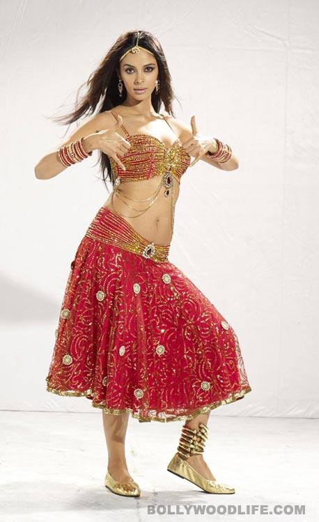 Mallika was born as Reema Lamba in Rohtak on 24 October 1981. Being from strict and famous Jat family, her decision to enter films strained her relationship with her clan; though they reconciled later. Mallika spent a lot of her time in Delhi. She finished her schooling from Delhi Public School, Mathura road and went on to a degree in Philosophy from Miranda House College of Delhi University.
