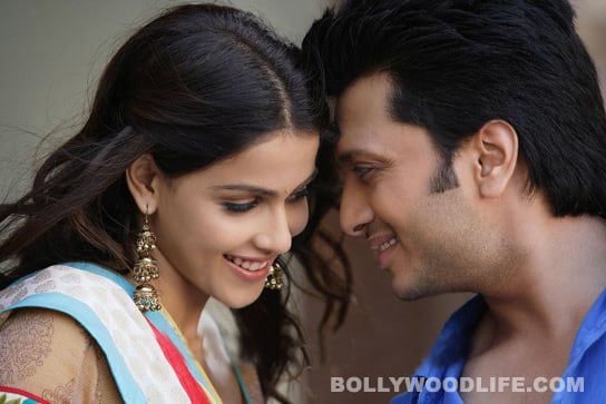 TERE NAAL LOVE HO GAYA first look: Riteish Deshmukh, Genelia D’Souza look cute TERE NAAL LOVE HO GAYA first look: Riteish Deshmukh, Genelia D’Souza look cute