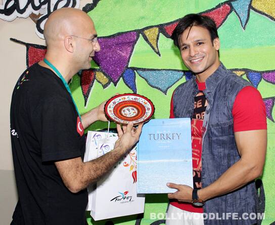 Vivek Oberoi attends Mood Indigo organised by the students of IIT Mumbai