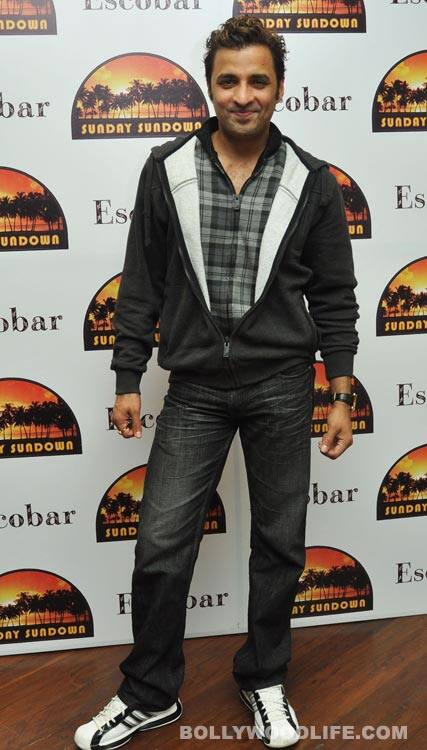 Aamir Ali, Sanjeeda Sheikh, Siddharth Bhardwaj at the Escobar Sunday Sundowns launch party Ganesh Hegde