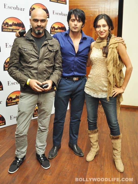 Aamir Ali, Sanjeeda Sheikh, Siddharth Bhardwaj at the Escobar Sunday Sundowns launch party Raghu, Karanvir Bohra, Teejay Sidhu