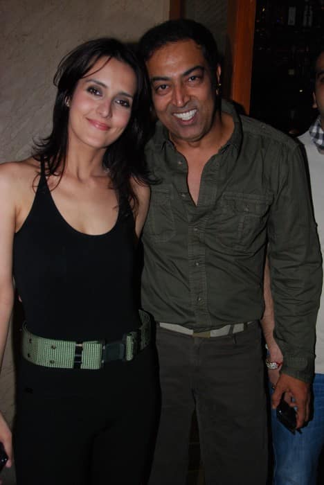 Vindoo Dara Singh and Tulip Joshi