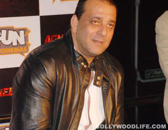 Sanjay Dutt gets emotional
