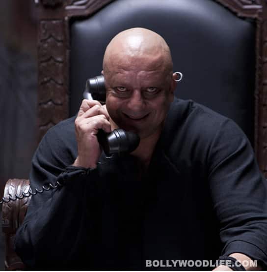 Sanjay Dutt’s twins fail to recognise their father!