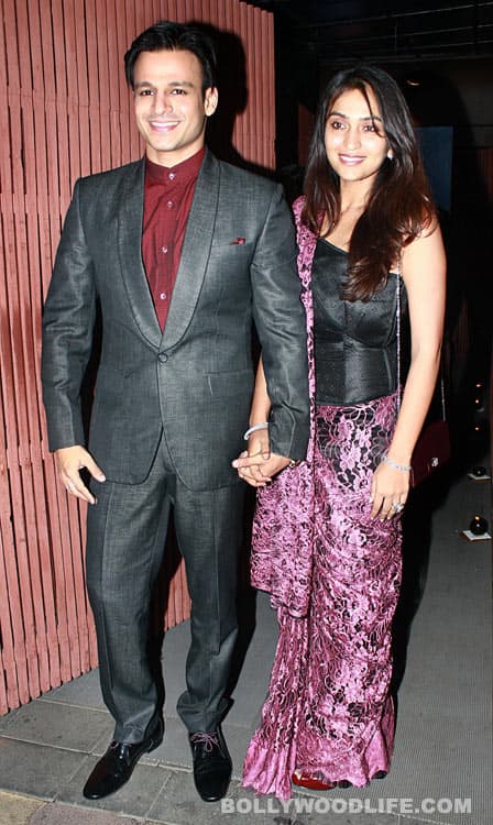 Vivek Oberoi along with his wife 