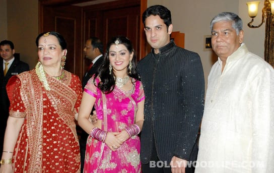 Vikas and Priya with family 