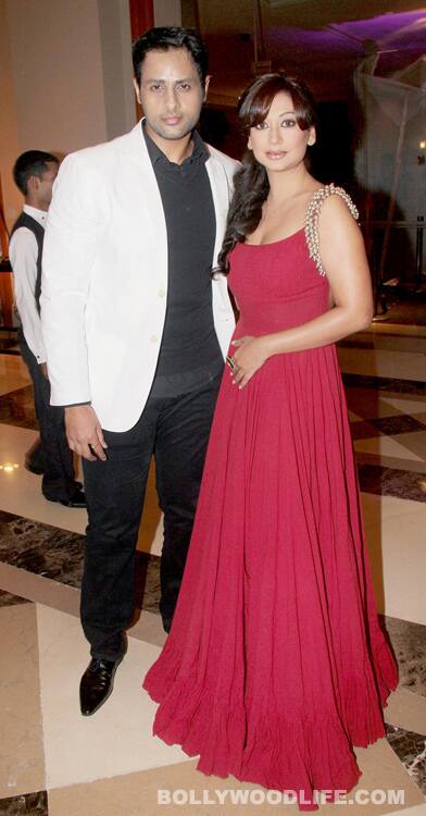 Ravee Gupta with husband Manoj Biddvai 