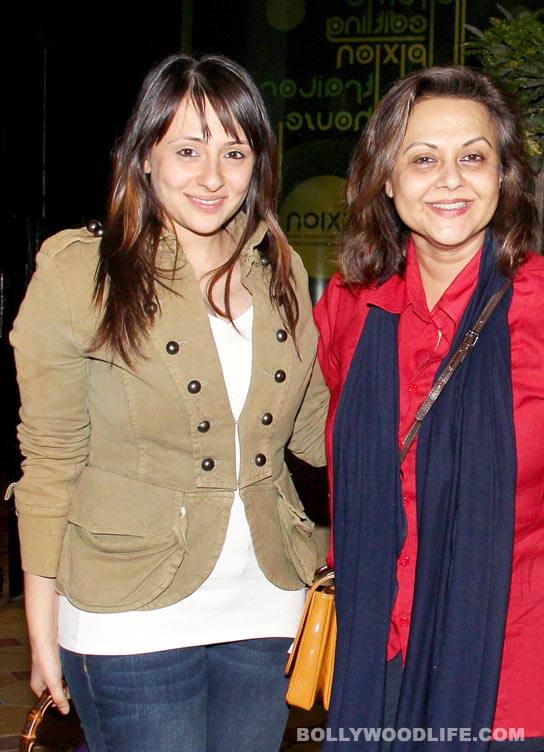 Avantika with mom Vandana Malik 