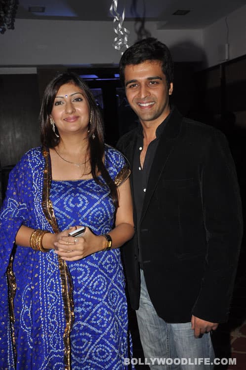 Juhi-parmar-and-Sachin-Shroff_230212 Juhi Parmar and Sachin Shroff