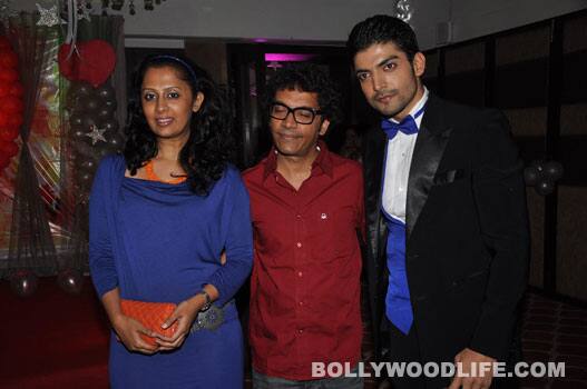 Roshni-Bannerjee--Vrijesh-Hirji-with-Gurmeet-Choudhary-1_230212 Roshni Bannerjee, Vrijesh Hirji and Gurmeet