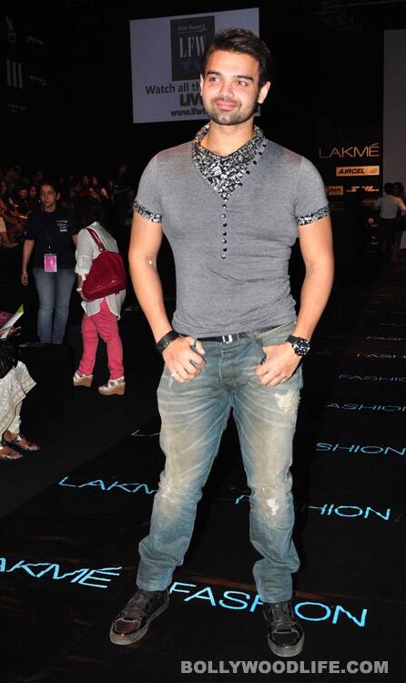 Bipasha Basu, Jiah Khan, Neetu Chandra make an appearance at the 'Lakme Fashion Week' Mahakshay Chakraborty
