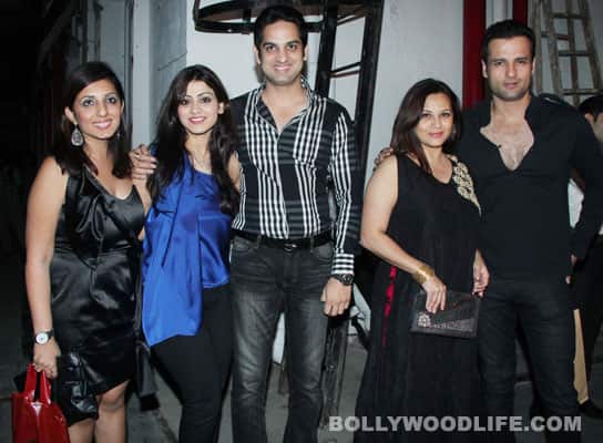 Munisha Khatwani, Vikas Kalantri with wife, Mansi Joshi and Rohit Roy