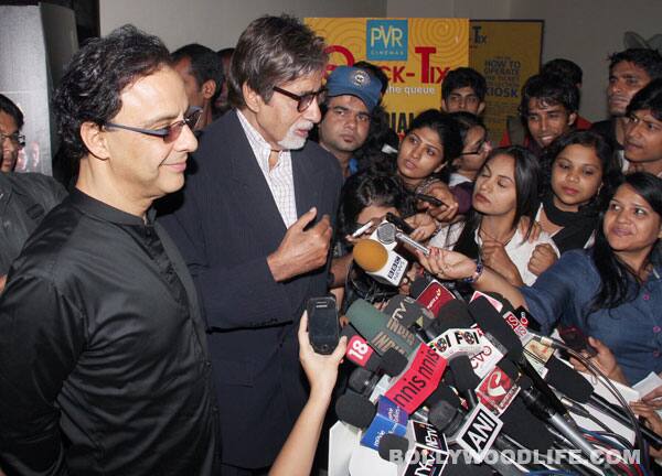 Vidhu Vinod Chopra and Amitabh Bachchan