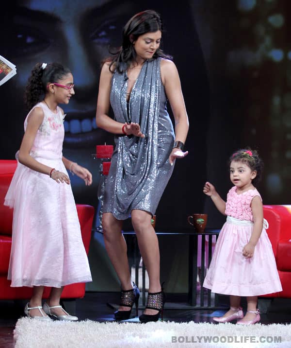 Sushmita Sen on the sets of Raveena Tandon's 'Issi Ka Naam Zindagi'