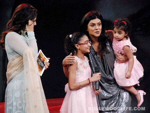 Sushmita Sen on the sets of Raveena Tandon's 'Issi Ka Naam Zindagi'
