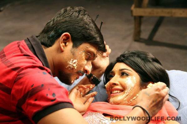 BREAKING NEWS review: watch it for Radhika and Ajay’s performance