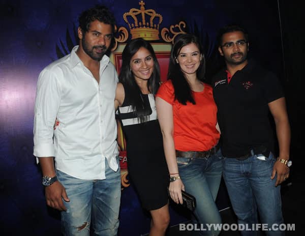 Shabbir Ahluwalia with Kanchi Kaul, Urvashi Sharma and Sachin Joshi