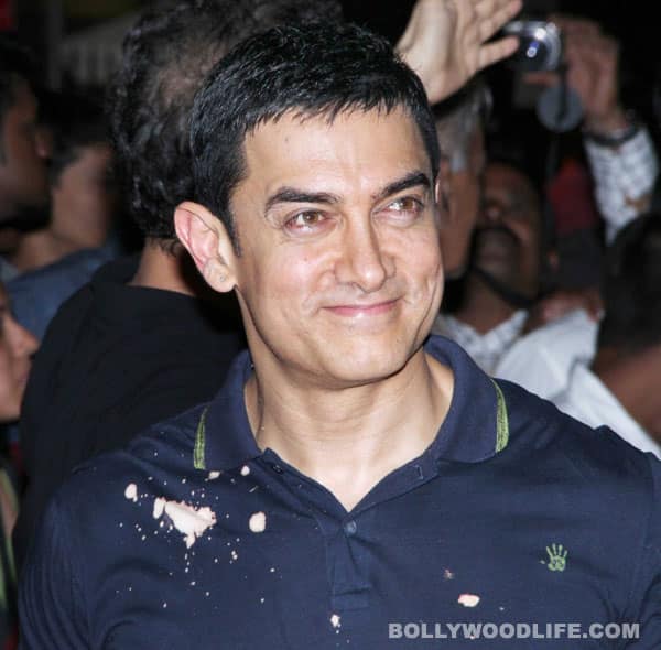 Aamir Khan follows Salman Khan to beat traffic jam!