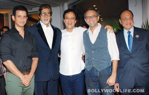 Sharman Joshi, Amitabh Bachchan, Vidhu Vinod Chopra and Rajesh Mapuskar 