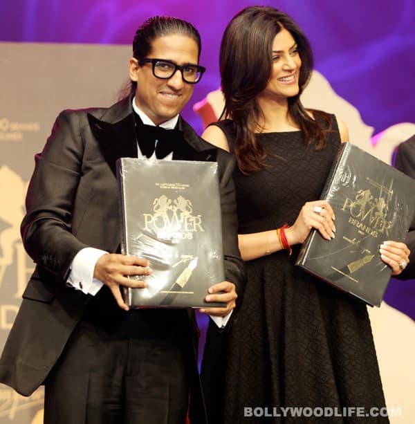 Sushmita Sen was honoured with the Woman Entrepreneur Award at Planman Media's PowerBrands Hall of Fame awards by Arindam Chaudhuri.