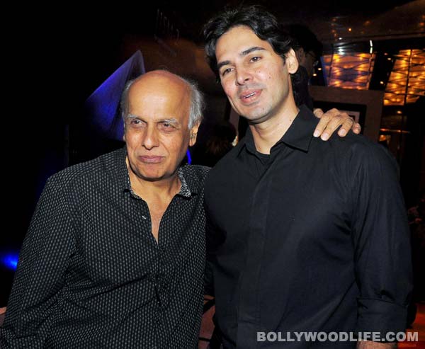 Mahesh Bhatt and Dino Morea at the 'Jism 2' press conference