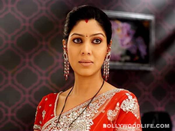 BADE ACCHE LAGTE HAIN: Priya Kapoor gets a new name!