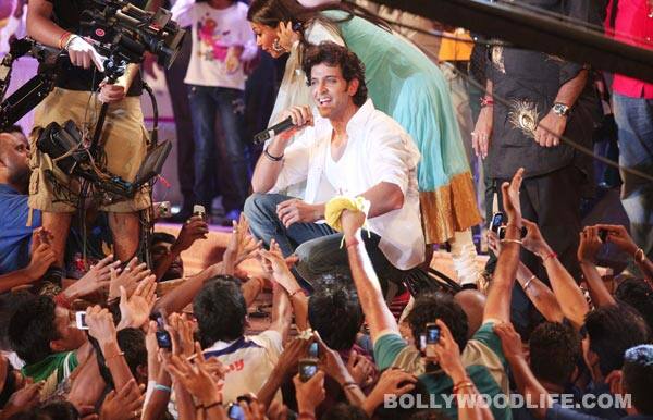Hrithik interacts with his fans