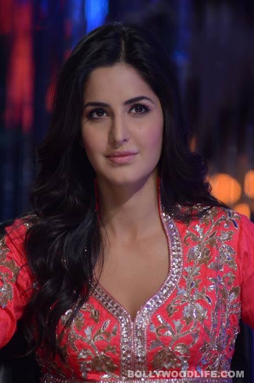 Katrina-Kaif-on-the-sets-of-JDJ-160812