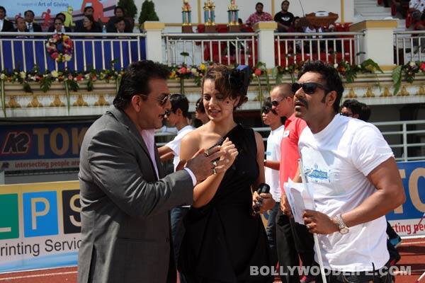 How far will Shahrukh Khan, Salman Khan and Kareena Kapoor go for friendship?